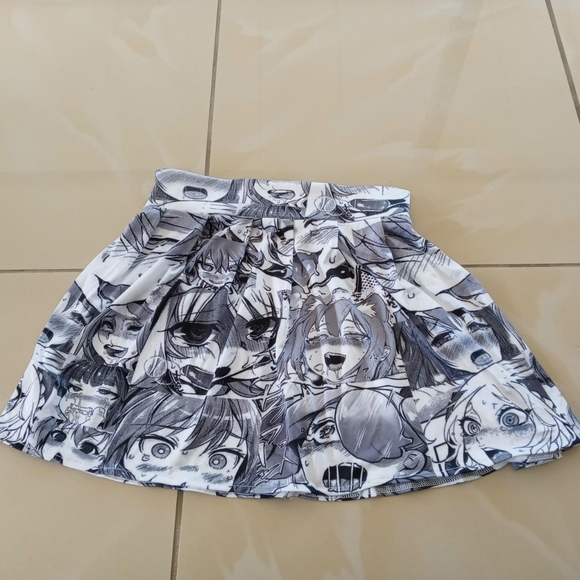 Skirt - Picture 2 of 3